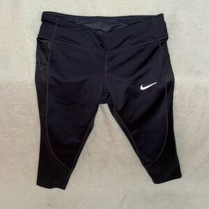 NIKE women’s athletic pants